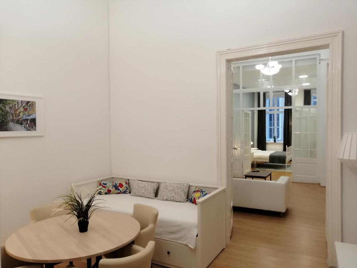 Filinhome Zmaj Jovina Suite Нови-Сад Экстерьер фото